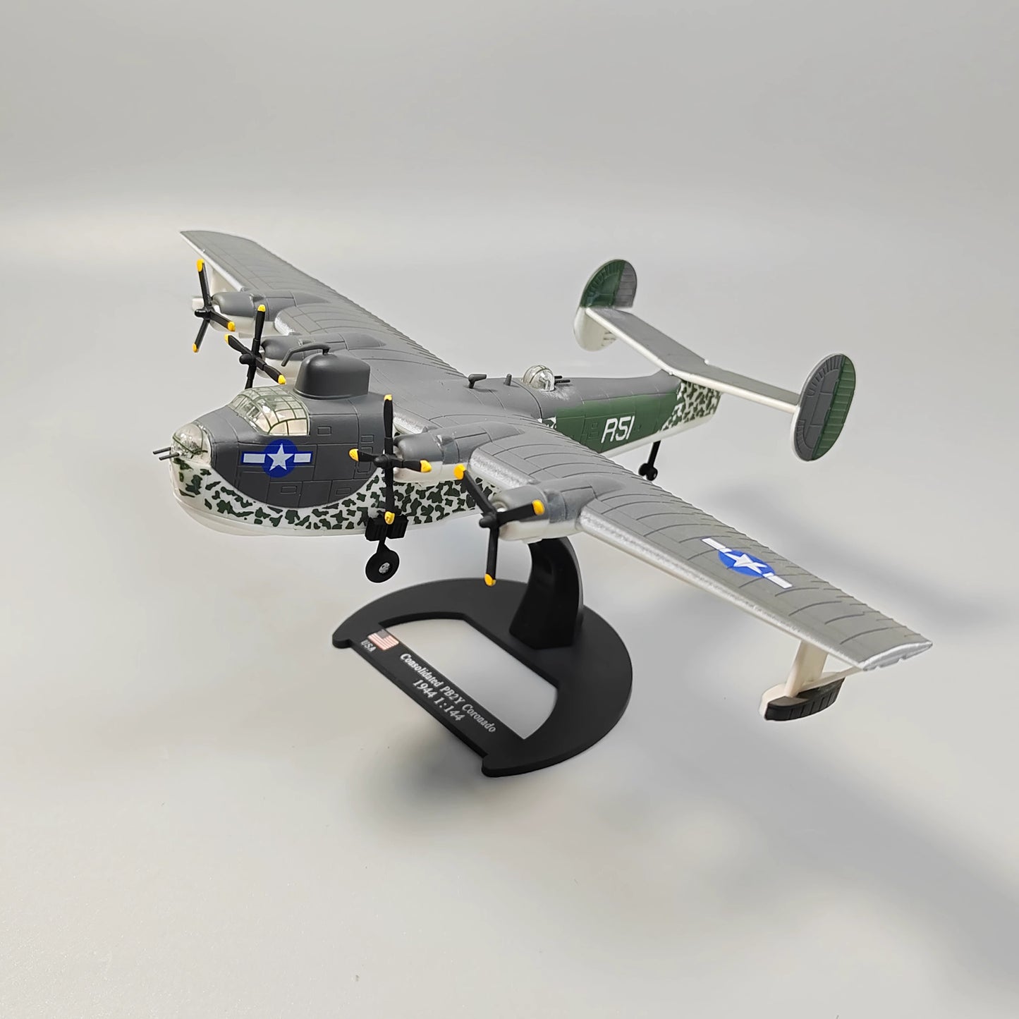 1-144 WWII American PB2Y Coronado Seaplane Model