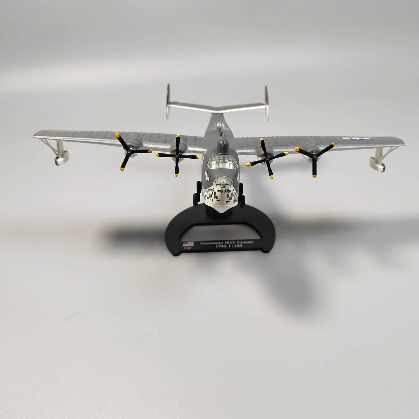 1-144 WWII American PB2Y Coronado Seaplane Model