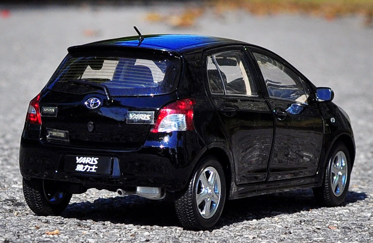 1-18 GAC TOYOTA YARIS ALLOY CAR MODEL