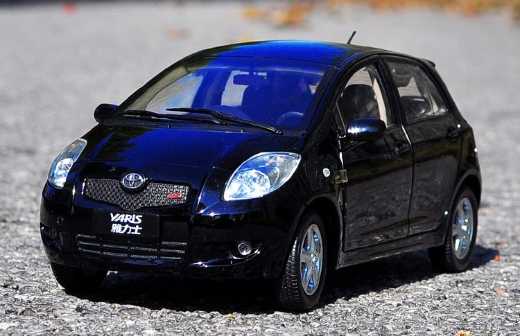 1-18 GAC TOYOTA YARIS ALLOY CAR MODEL