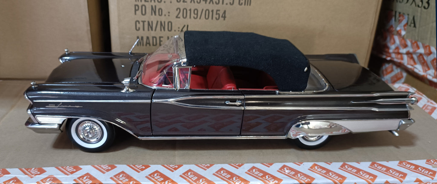 1-18 Mercury Parklane Platinum Edition Alloy Car Model