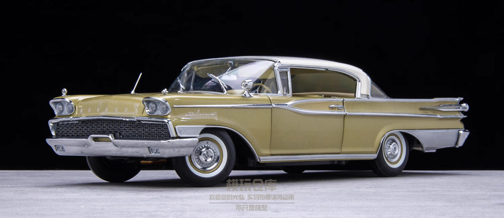 1-18  Mercury Parklane Platinum Edition Alloy Car Model