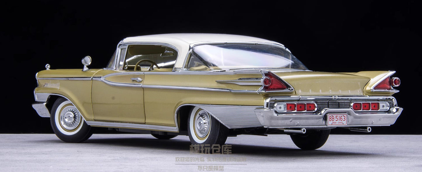1-18 Mercury Parklane Platinum Edition Alloy Car Model