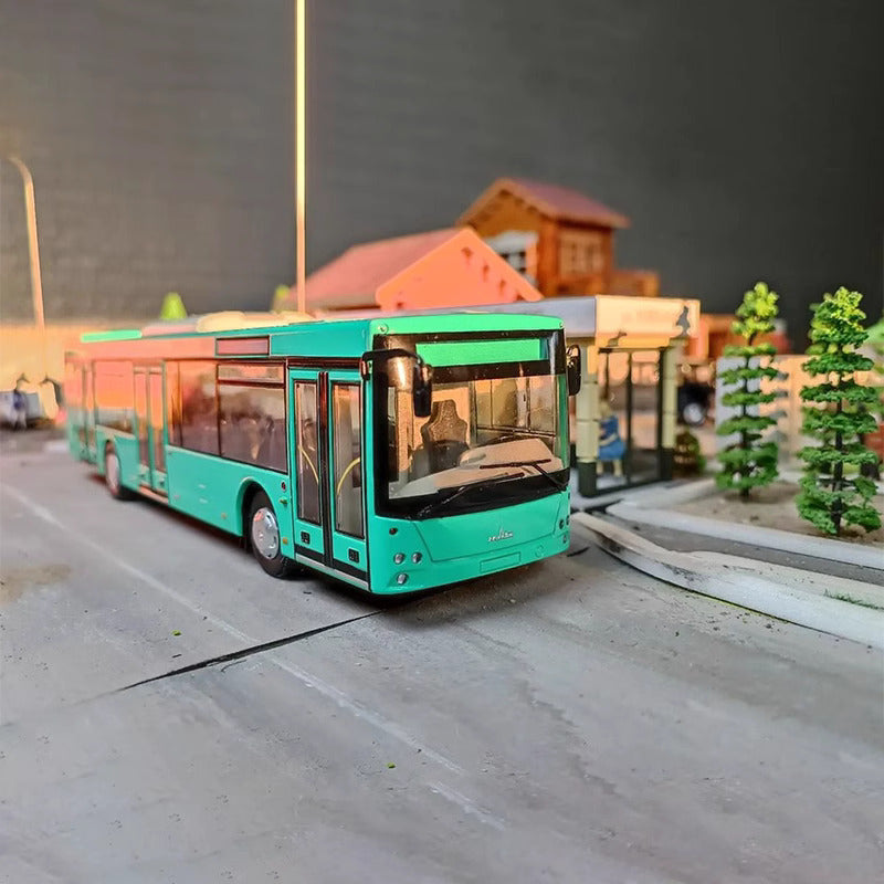 1-43 Modern bus MAZ-203 green alloy model