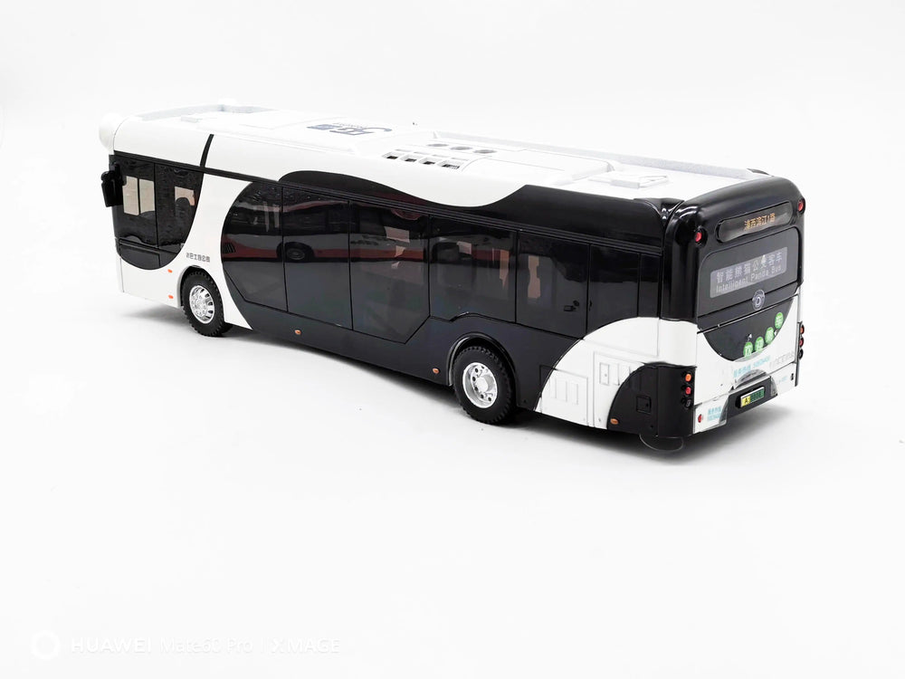 1-43 Shanghai Bus Alloy  Model