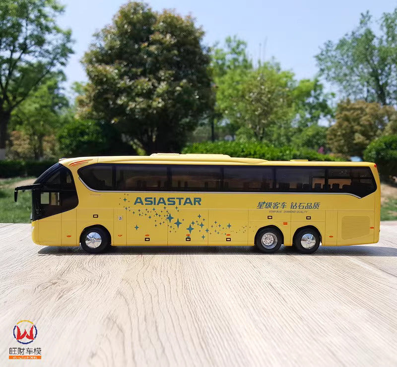 1-43 Yaxing Vitstar Bus Alloy Model