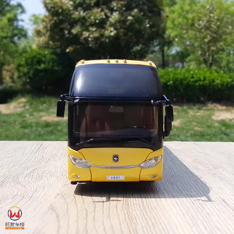 1-43 Yaxing Vitstar Bus Alloy Model