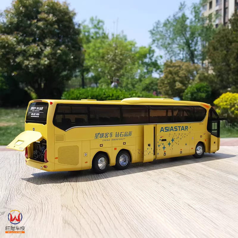 1-43 Yaxing Vitstar Bus Alloy Model
