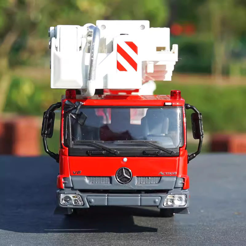 1-50 Mercedes-Benz fire engine Xugong DG100 hydraulic platform model