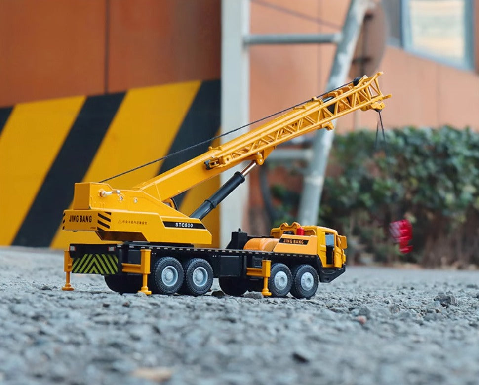 1-50 alloy crane model crane retractable with folding boom.