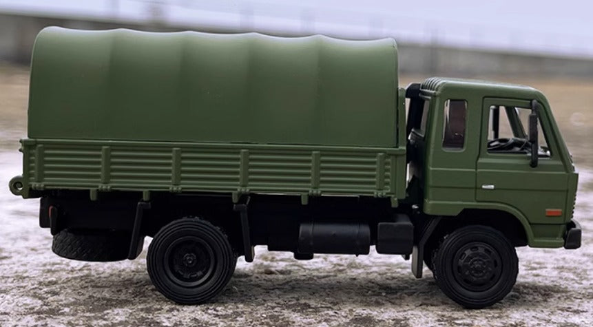 1-64 Liberation Dongfeng Cummins Truck Metal Model Military Truck