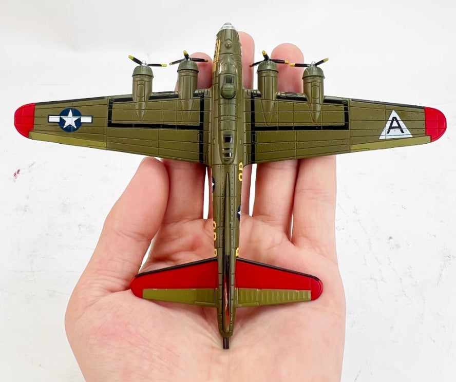 1-72 American World War II B17 Flying Fortress aircraft B-17G bomber model