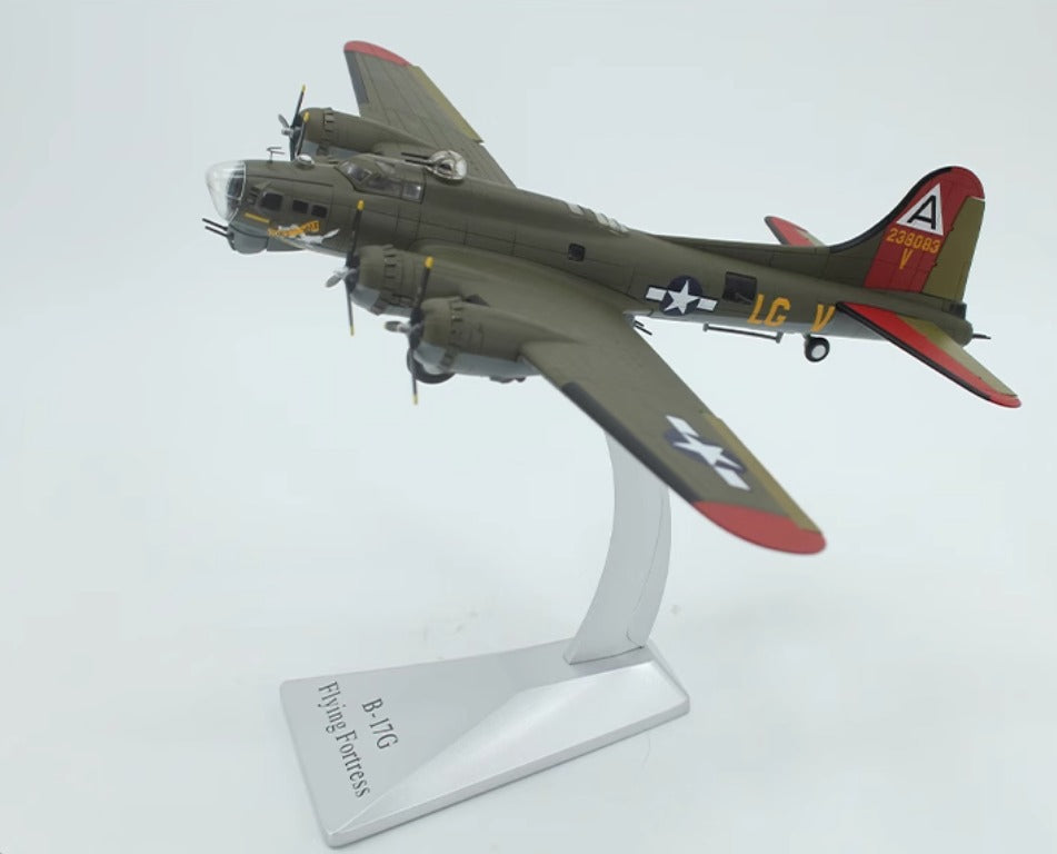 1-72 American World War II B17 Flying Fortress aircraft B-17G bomber model