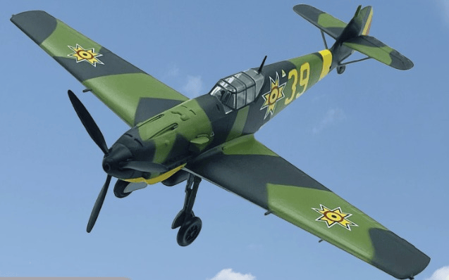 1-72 Romanian Air Force 109E Fighter Aircraft Model