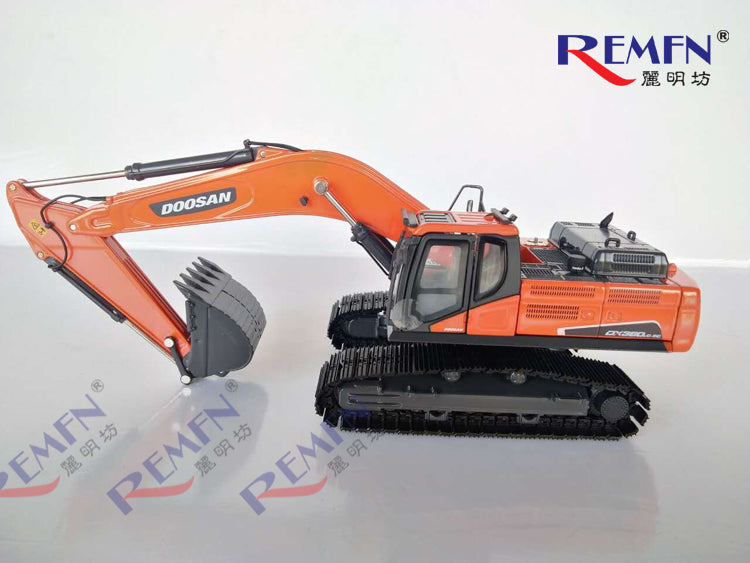 DX380LC-9C Doosan Daewoo Excavator Alloy Model 1-50