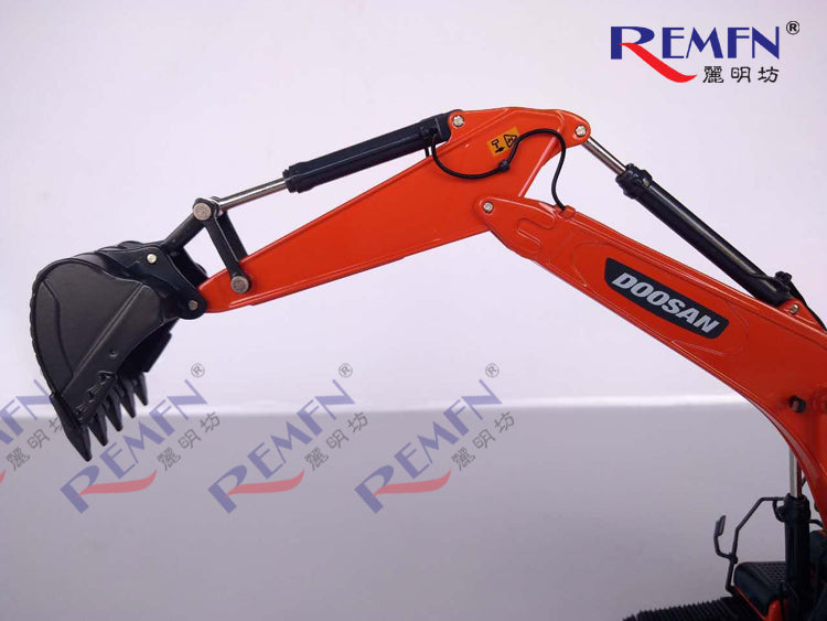DX380LC-9C Doosan Daewoo Excavator Alloy Model 1-50