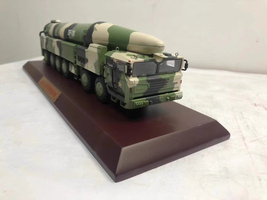Dongfeng-26 medium-range ballistic missile launch vehicle 1_35