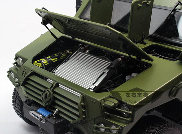 Dongfeng off-road armored vehicle 1:18 alloy car model