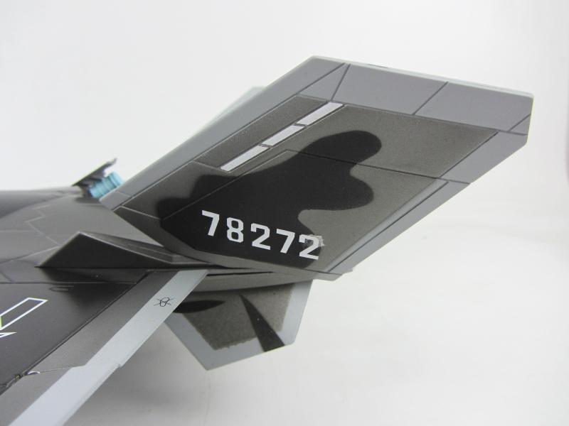 J20 Fighter Model Alloy Aircraft Model 1:144