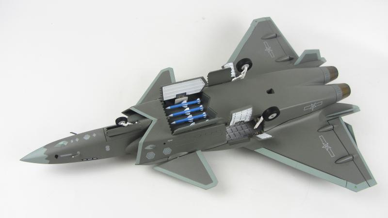 J20 Fighter Model Alloy Aircraft Model 1:144