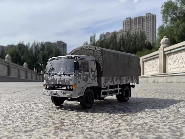 Jiefang J3 Army Truck 1:24 Alloy Simulation Car Model Jiefang