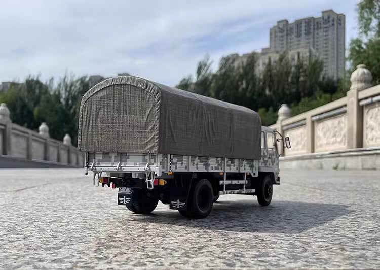 Jiefang J3 Army Truck 1:24 Alloy Simulation Car Model Jiefang