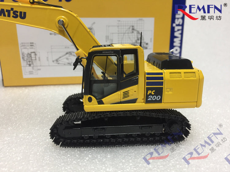 Komatsu PC200-10 Excavator-8MO Alloy Model 1-50