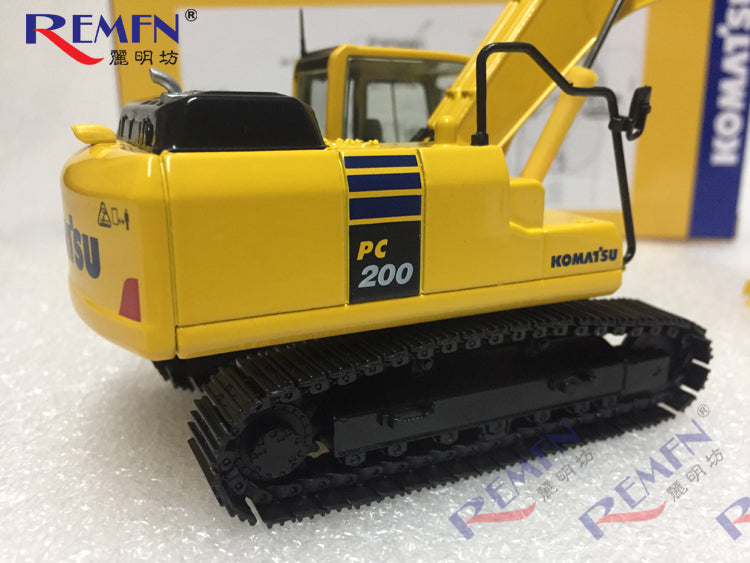 Komatsu PC200-10 Excavator-8MO Alloy Model 1-50