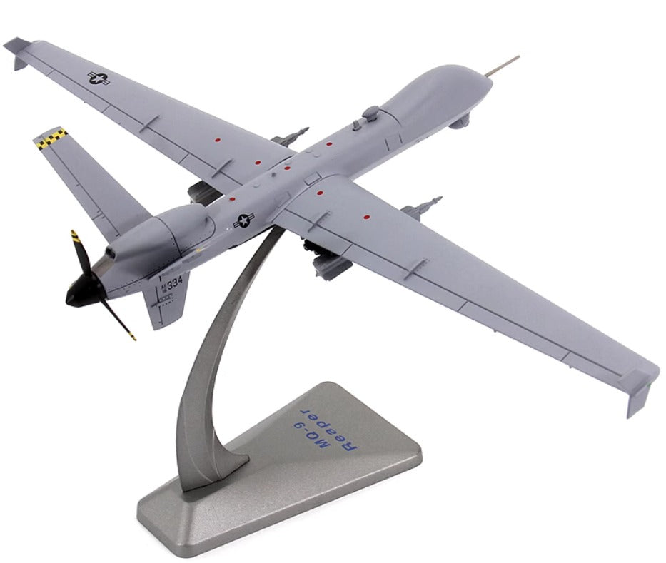 MQ-9 Reaper Predator UAV alloy aircraft model 1-72