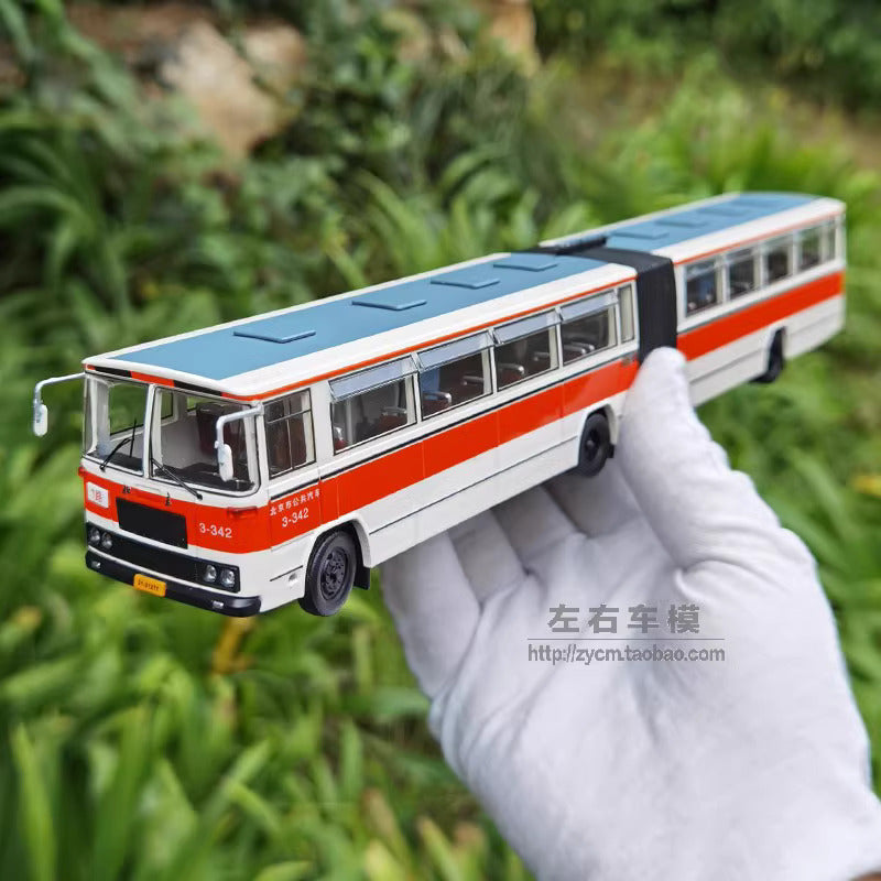 Beijing Bus 1-64 BK670 Xiangyun 52 alloy busTaxi model