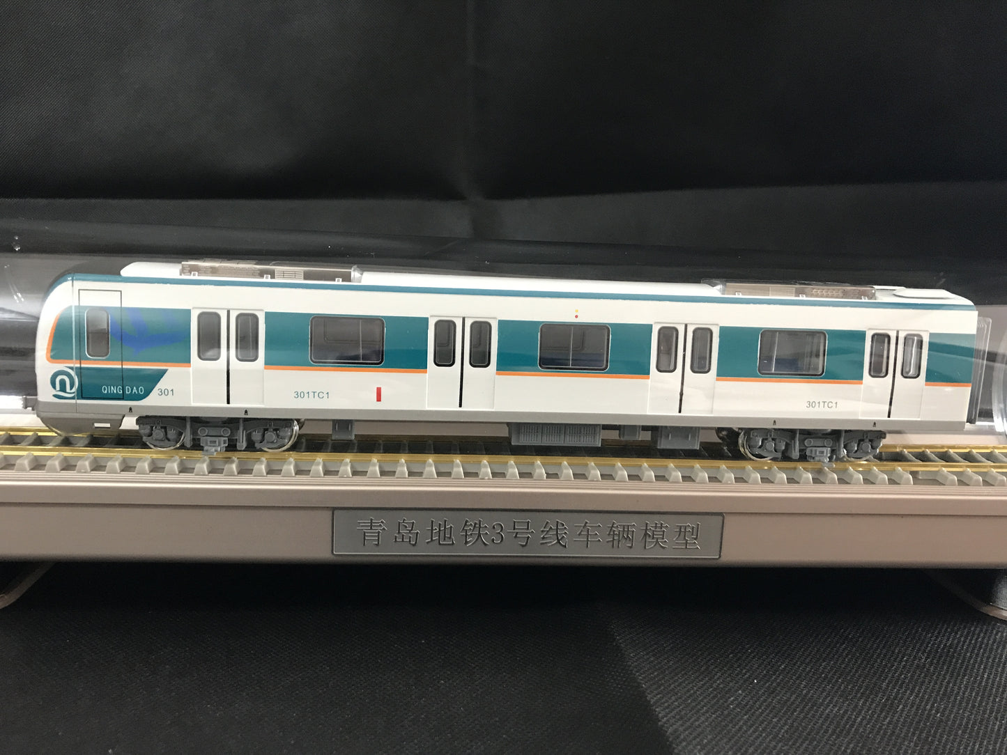 Subway of Qingdao Metro Line 3 static tram model