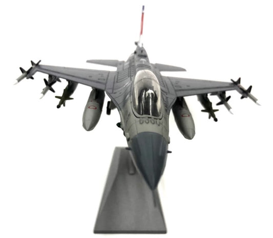 Nsmodel 1-72 Singapore Air Force F-16D Block 52 or 50 fighter model