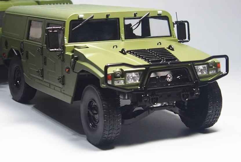 1-18 original Dongfeng Mengshi military vehicle model