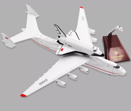 1-200 An-225 Buran  Soviet An-225 aircraft alloy model with shuttle