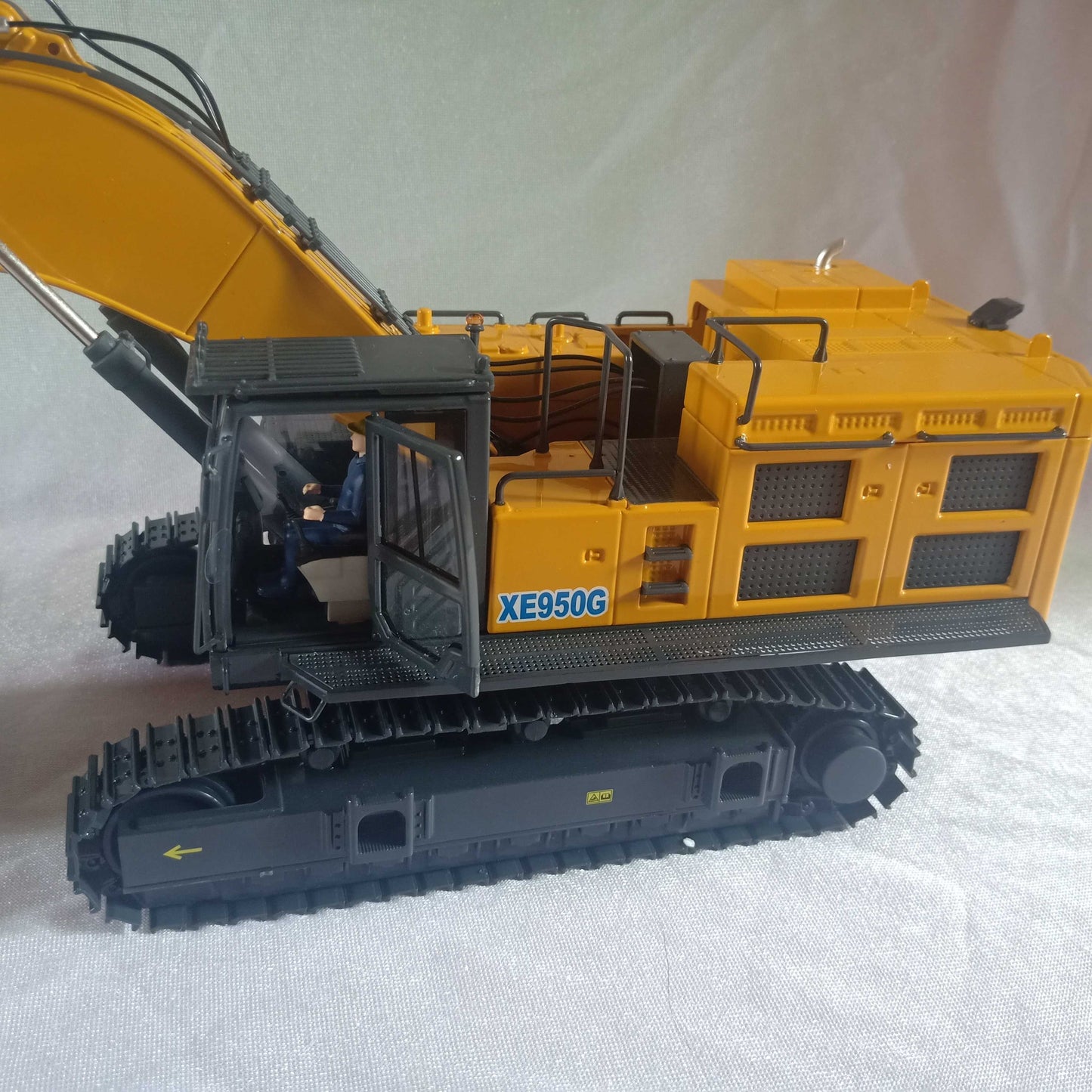 1-35 Original XCMG Xugong XE950G excavator model 1