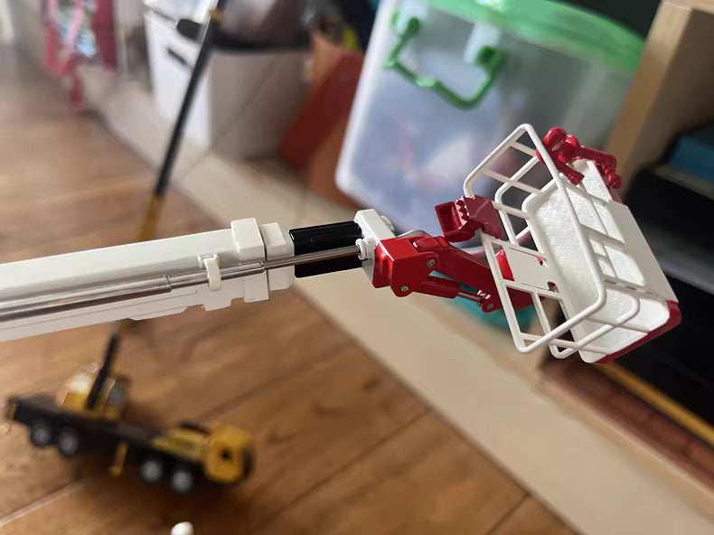 1-50 Mercedes-Benz fire engine Xugong DG100 hydraulic platform model
