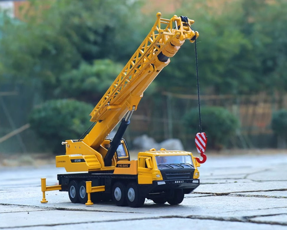 1-50 alloy crane model crane retractable with folding boom.