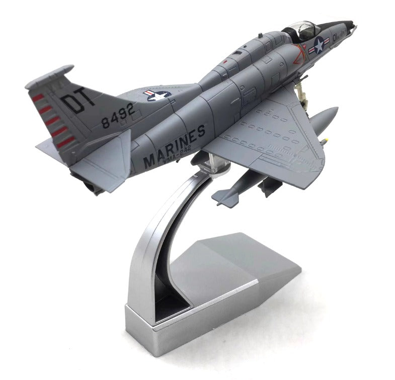 1-72 U.S. Marine Corps A-4 Skyhawk Attack Aircraft Alloy Fighter Military Model