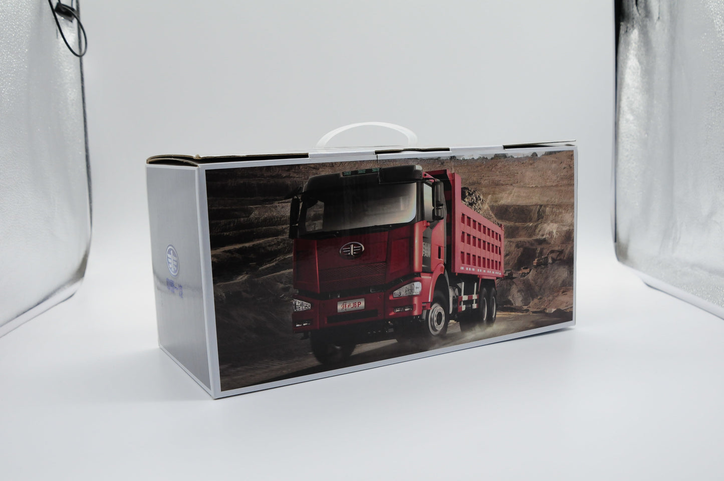 FAW Dump Truck 1-24 Dump Model