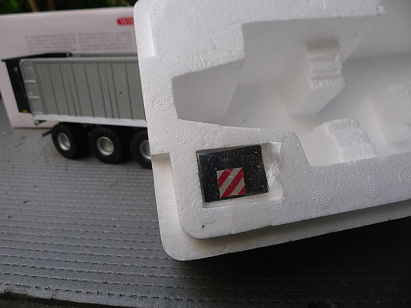 Fliegl ASW Die-cast model Ertl 1-32