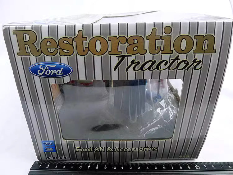 International Wagon Die-cast model tractor Ertl 1-16