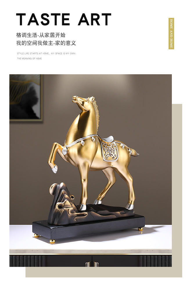 Horse sculpture art piece $