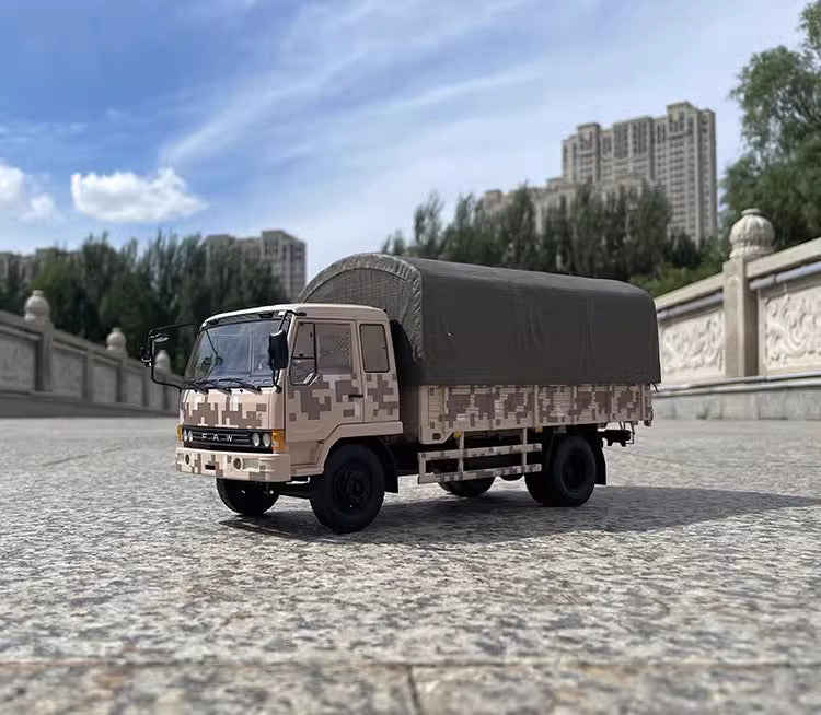 Jiefang J3 Army Truck 1:24 Alloy Simulation Car Model Jiefang