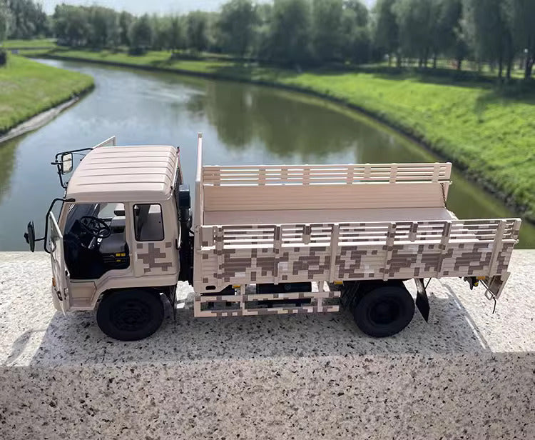Jiefang J3 Army Truck 1:24 Alloy Simulation Car Model Jiefang