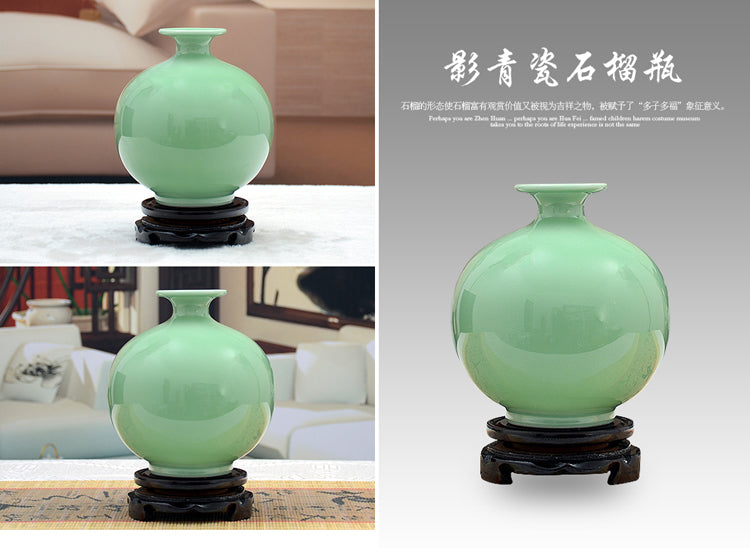 Jingdezhen Ceramic blue glaze vase with wider kiss opening