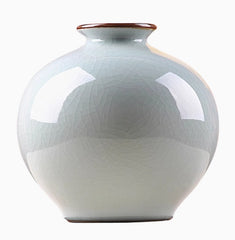 Jingdezhen Ceramic white vase with wider kiss opening
