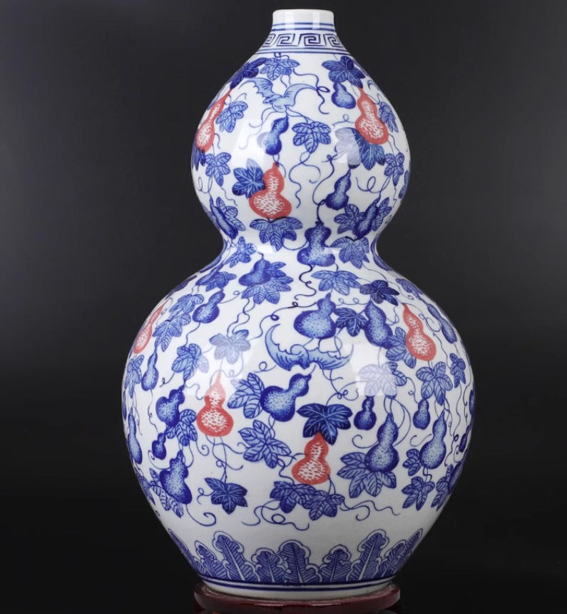 Jingdezhen Ceramic vase with vase  design