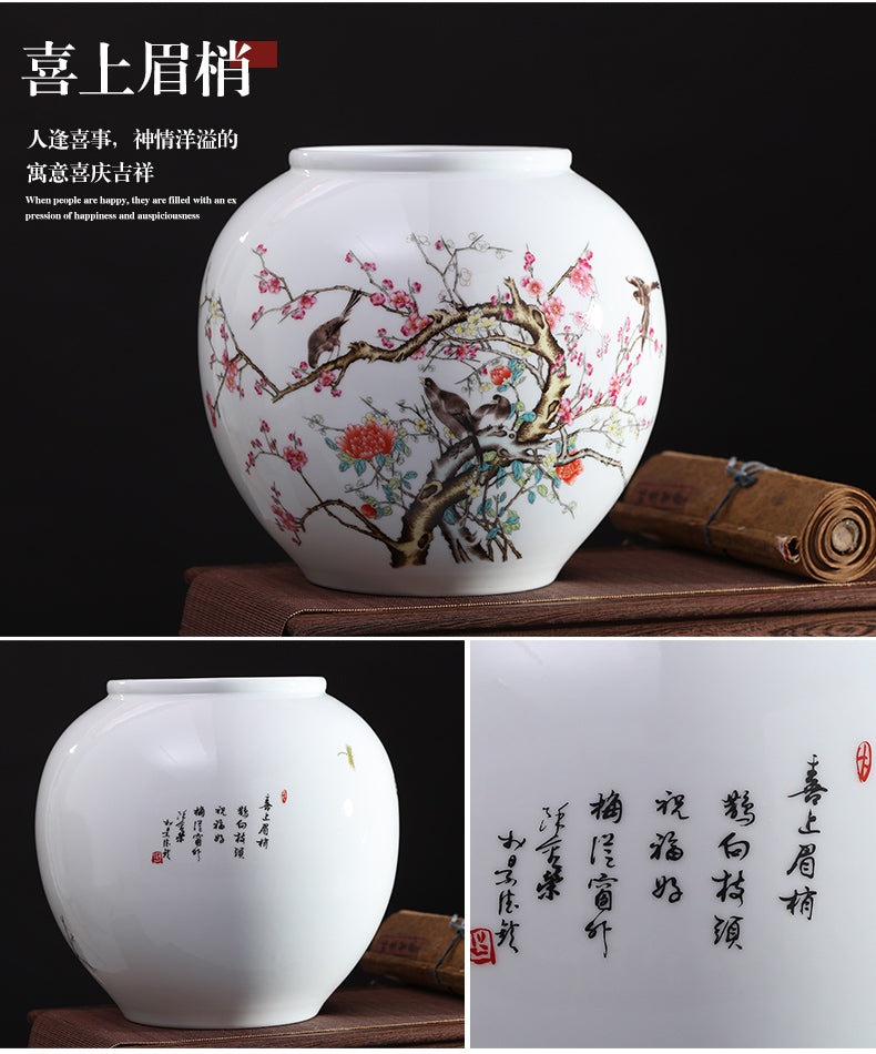Jingdezhen Ceramic round vase with cool images