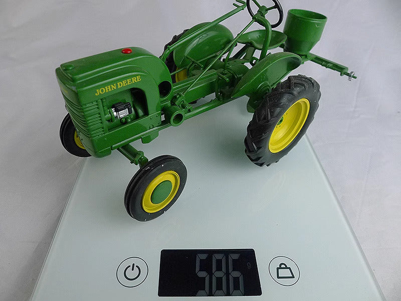 John Deere LA Die-cast model tractor Ertl 1-16