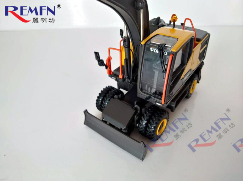 Motorart Volvo EW180E Wheel Excavator alloy truck model